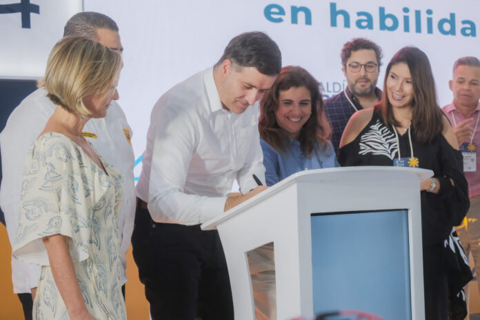 A A 800 EMPLEOS