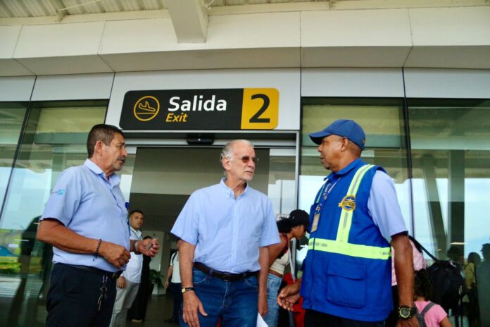 A A VERANO Y AEROPUERTO