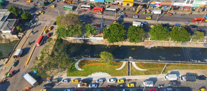A A EN EL CENTRO