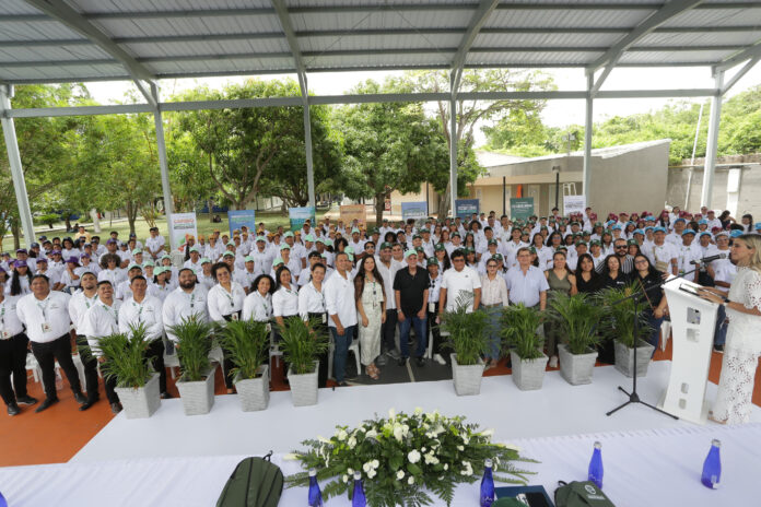 A A AESCUELA DE LIDERASGO