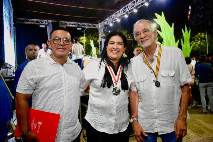 A A A ANIVERSARIO