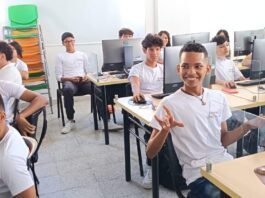 Hay 130 becas gratuitas en tecnología dirigidas a jóvenes